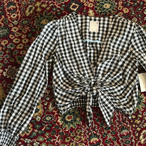 NWT Gingham Keyhole O Ring Front Tie Top - Picture 1 of 8